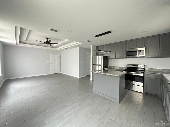 Building Photo - 13 Las Vistas Ln