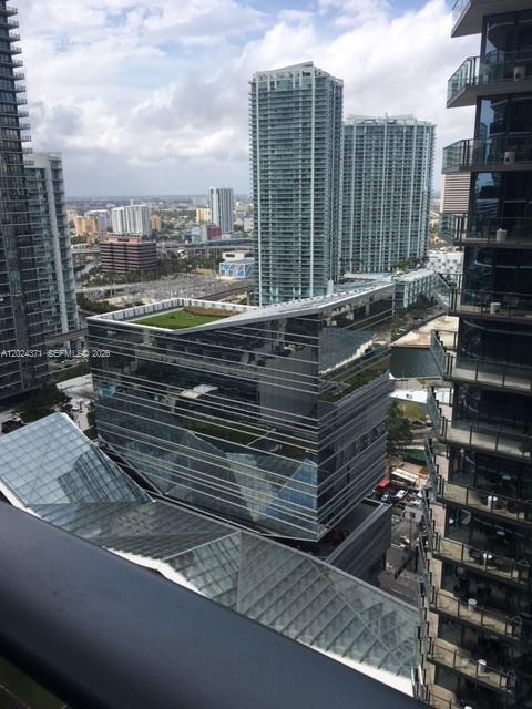 Building Photo - 801 S Miami Ave