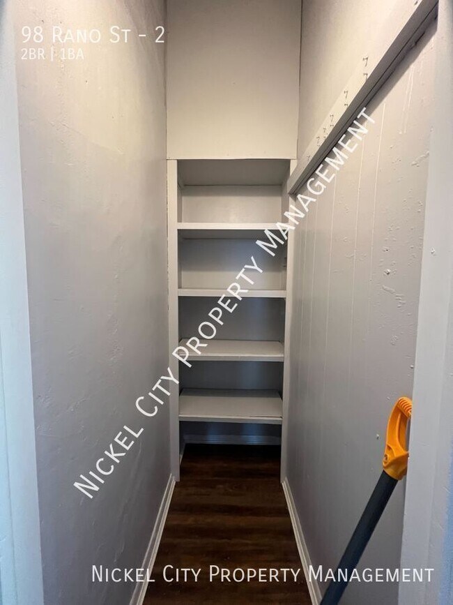 Building Photo - 98 Rano St