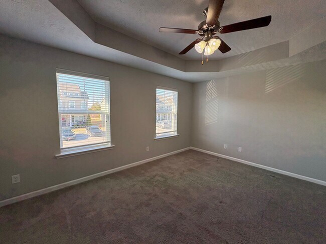 Building Photo - 2 Bedroom Townhome in Antioch