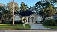Building Photo - 204 Cardinal Cir W