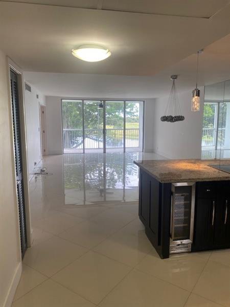 Building Photo - 3090 N Course Dr