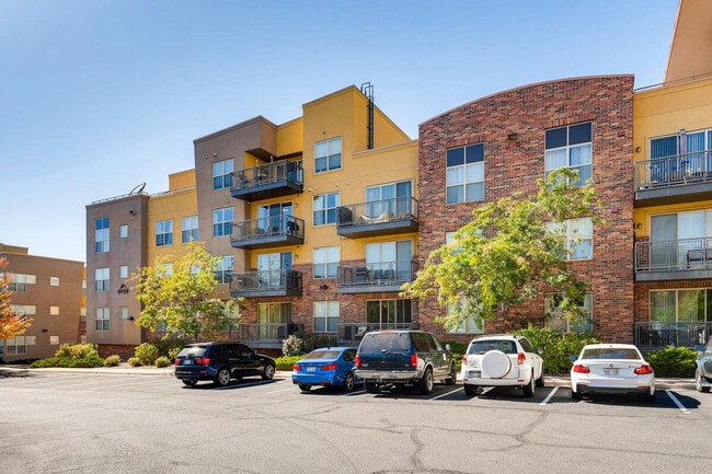 Building Photo - 9021 E Dry Creek Rd