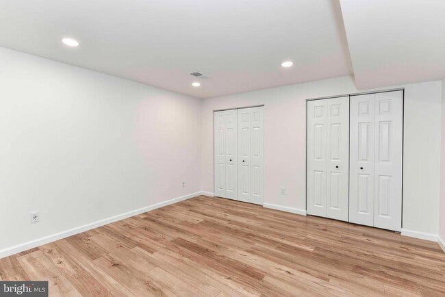 Building Photo - 4706 8th Rd S