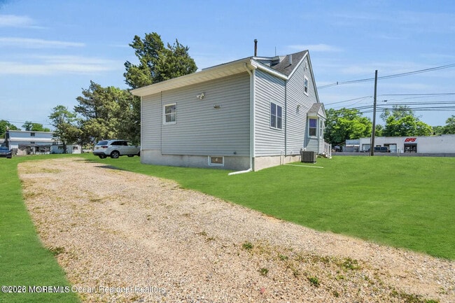 Building Photo - 171 NJ-36