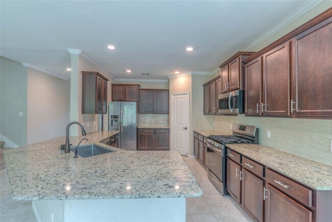 Building Photo - 2259 Golden Laurel Dr