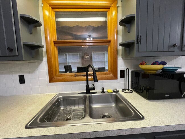 Building Photo - 20 Corriedale Rd