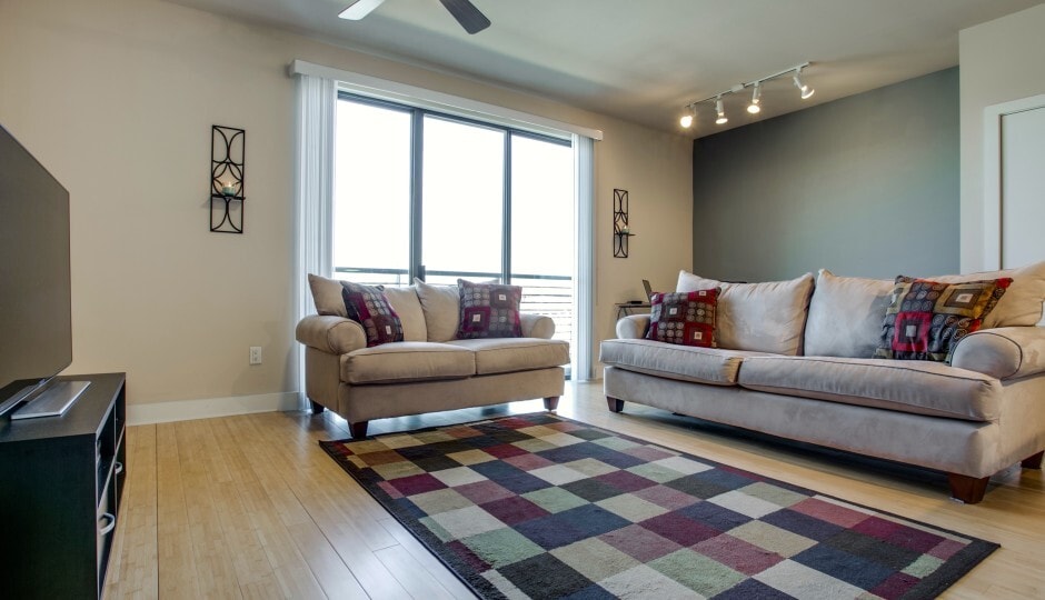 Building Photo - 4605 Cedar Springs Rd