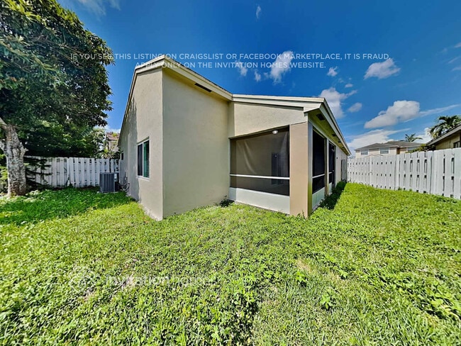 Building Photo - 224 W Riverbend Dr