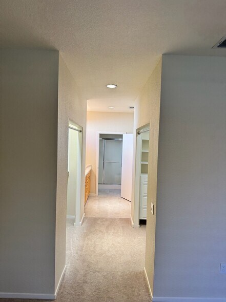 Building Photo - 5977 Whisperlodge Way