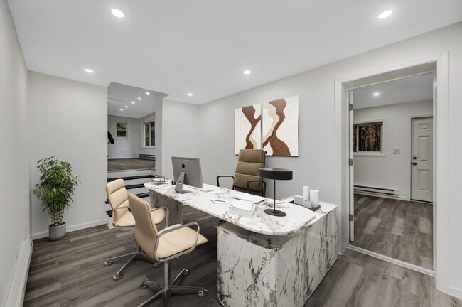 Building Photo - 752 Toll Rd