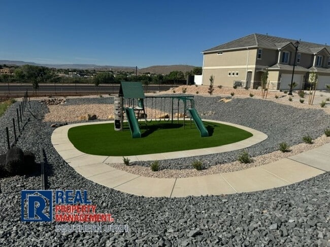 Building Photo - Brand New - River Trail Townhome