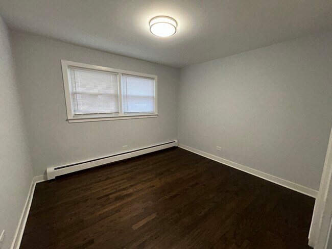 Building Photo - 5340 N Central Ave