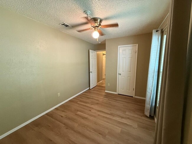 Building Photo - 7405 Ceylon Ct