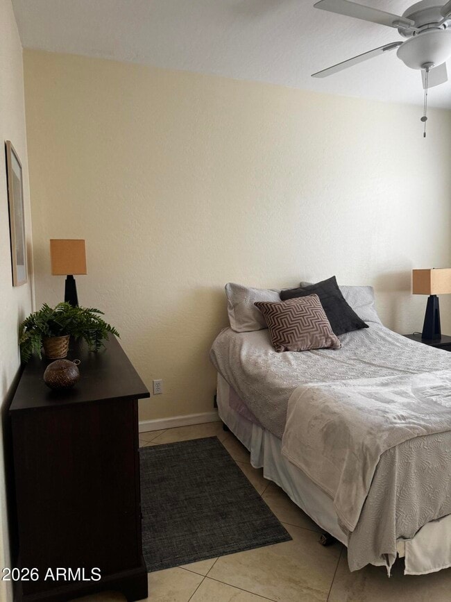 Building Photo - 18131 W Canyon Ln