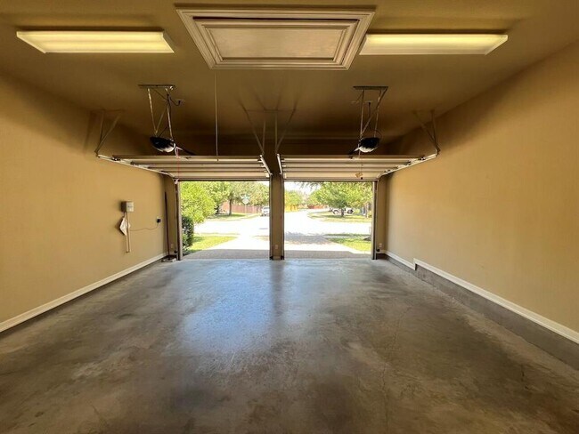 Building Photo - 3914 Remington Rd
