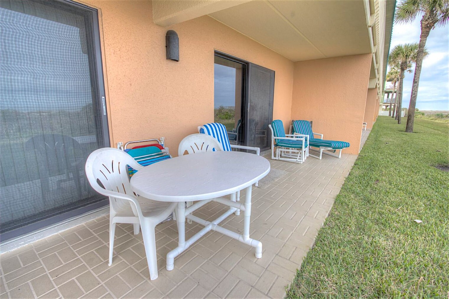 Building Photo - 6100 A1A S