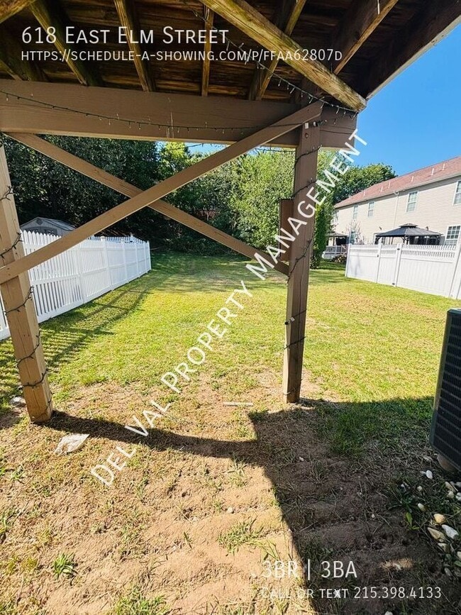 Building Photo - 618 E Elm St