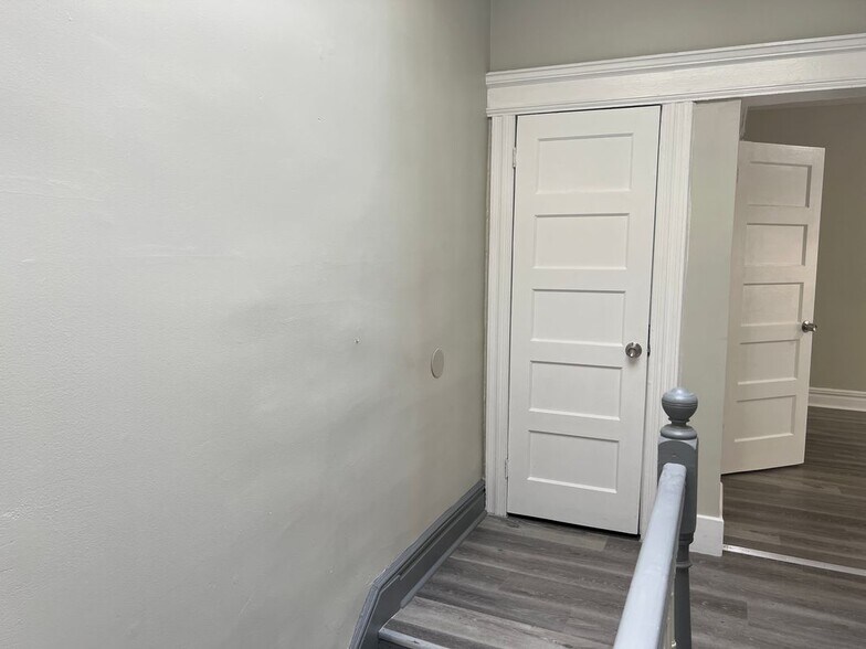 Building Photo - 51 Hawkins St