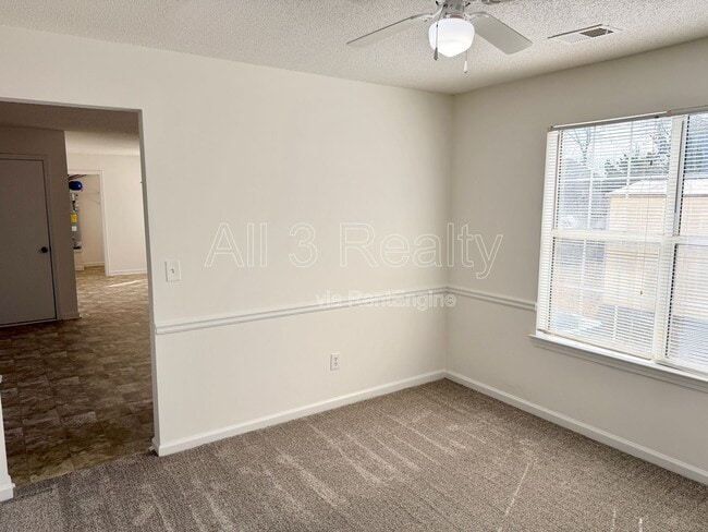 Building Photo - 5519 Lofwood Ln