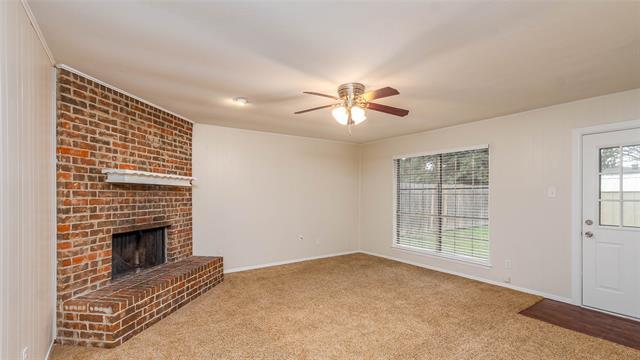 Building Photo - 5621 Brent Dr