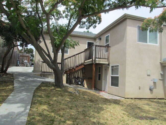 Building Photo - 66 Chorro St