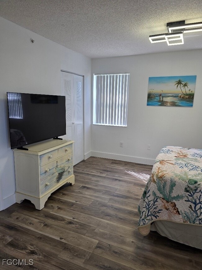 Building Photo - 8870 Colonnades Ct W