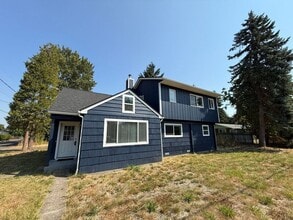 Building Photo - 2525 SE Thompson St