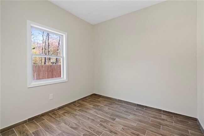 Building Photo - 3323 Old Oaks Rd