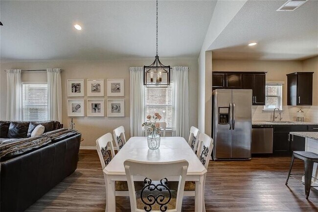 Building Photo - 4316 Rockbrook Farms Ln