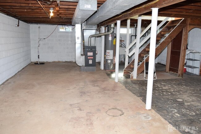 Building Photo - 57 E Tappen St
