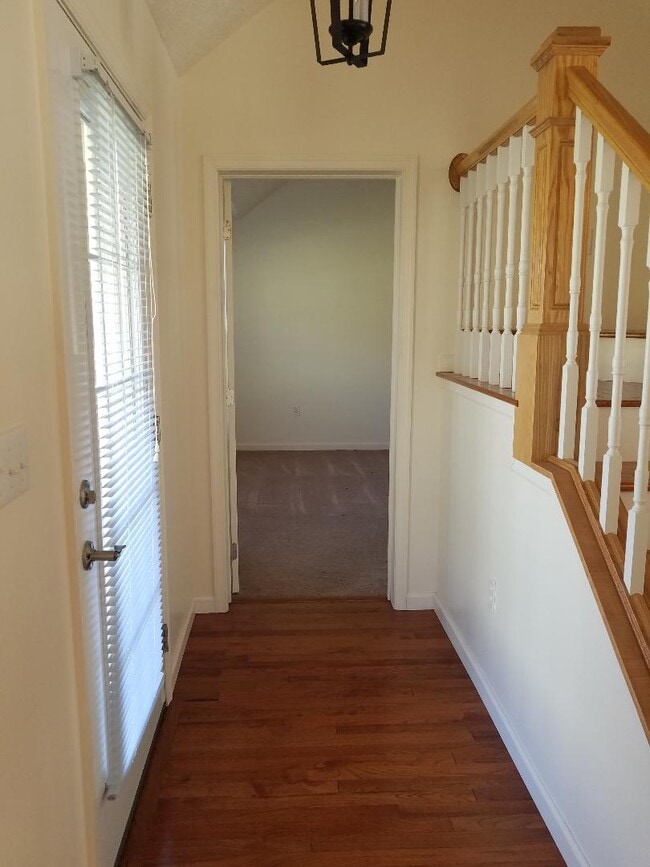 Building Photo - 28 Holler Rd