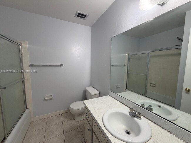 Building Photo - 3550 NW 8th Ave