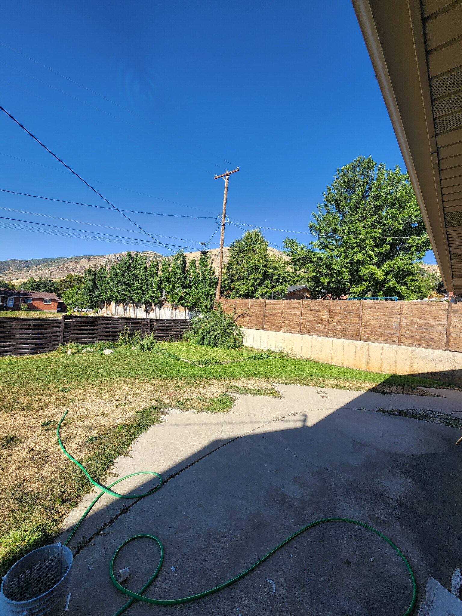 Building Photo - 805 E 1050 N