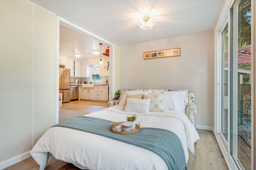 Building Photo - 4459 Brygger Dr W