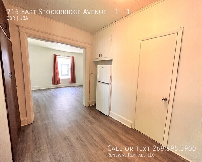 Building Photo - 716 E Stockbridge Ave