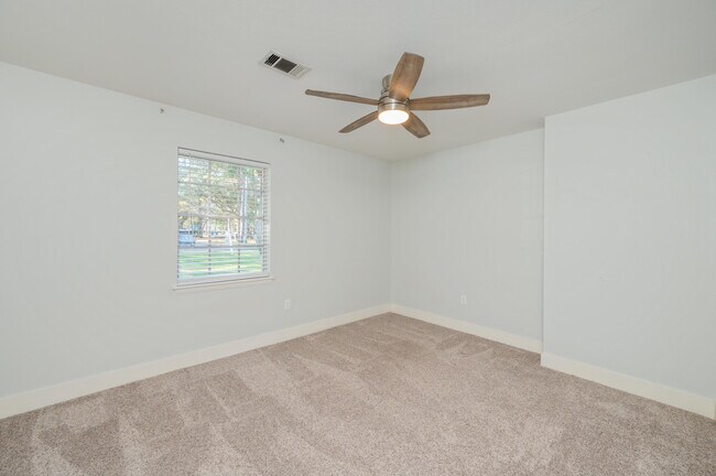 Building Photo - 235 Sotir St NW