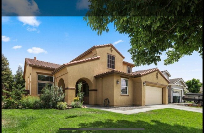 Building Photo - 4036 Escatta Ave