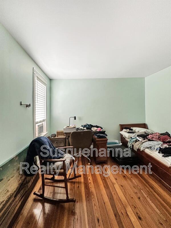 Building Photo - 339 Nevin St