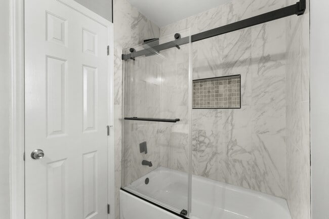 Building Photo - 3641 Meadow Creek Ln