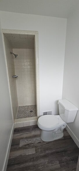 Building Photo - 11809 S 1000 E