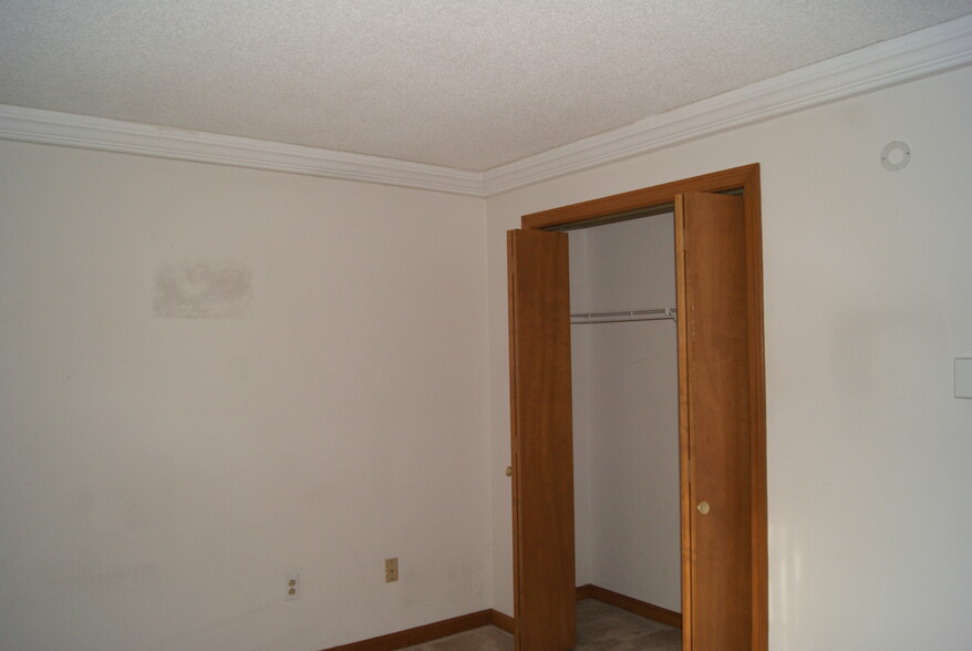 Building Photo - 3154 Main St