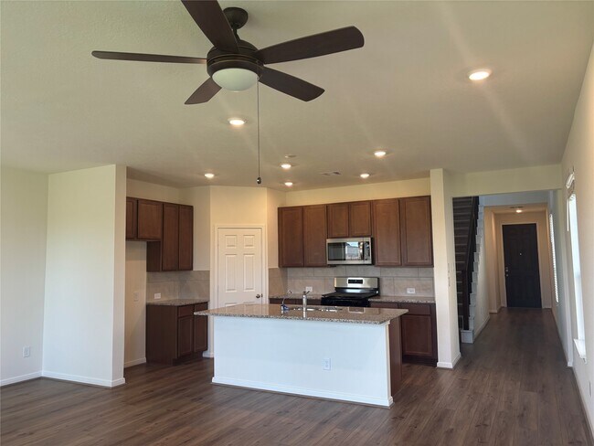 Building Photo - 4821 Vida Vis Dr