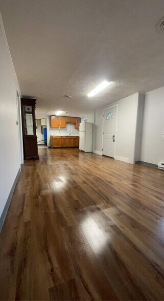 Building Photo - 125 Mabel Ln