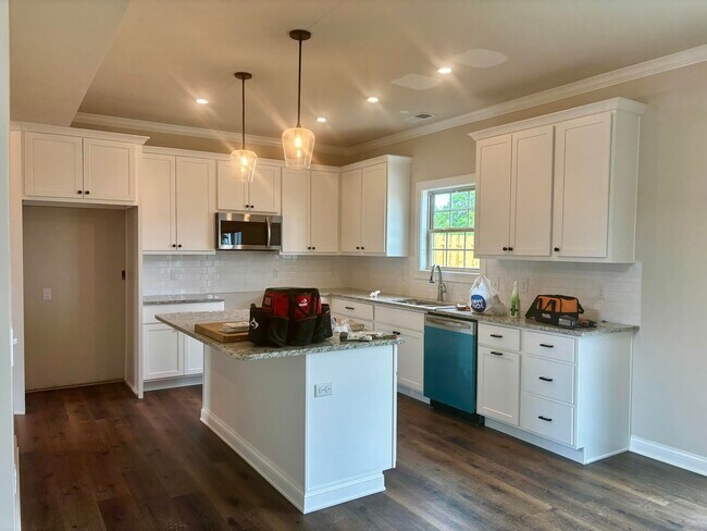Building Photo - 2737 Sullivans Trce