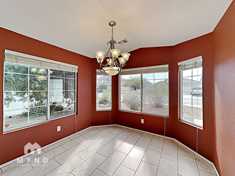 Building Photo - 2556 W Saguaro Bluffs Dr