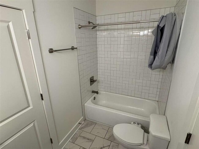 Building Photo - 2442 Mills Bend