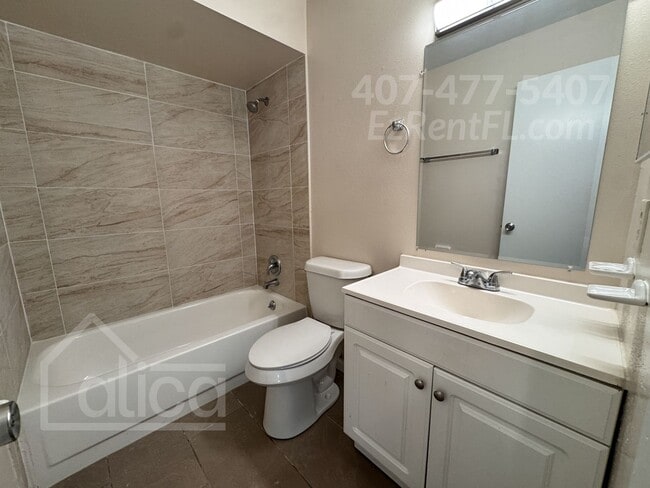 Building Photo - Move In Special  - 3/2/2 in a Great Commun...