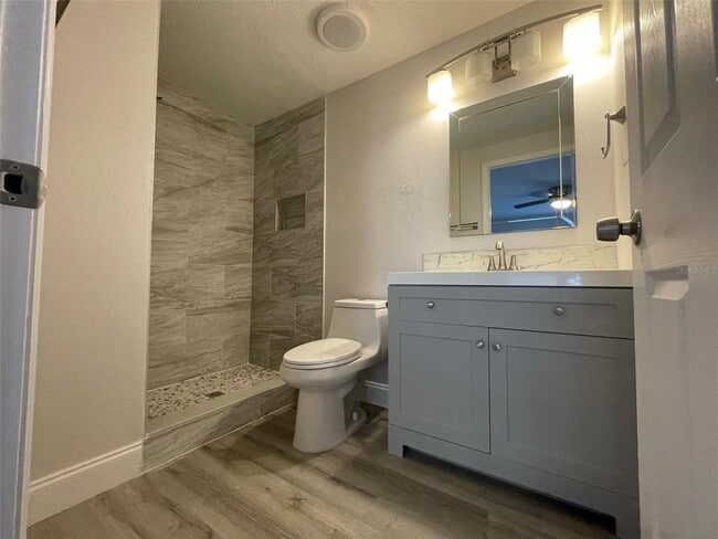 Building Photo - 139 Hunter Lake Dr