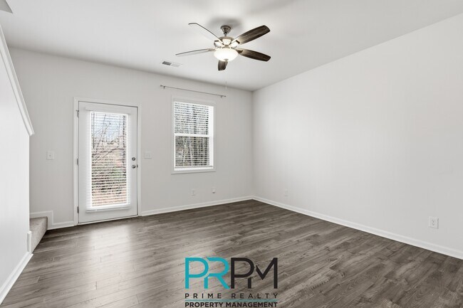 Building Photo - 109 Norse Crk Dr